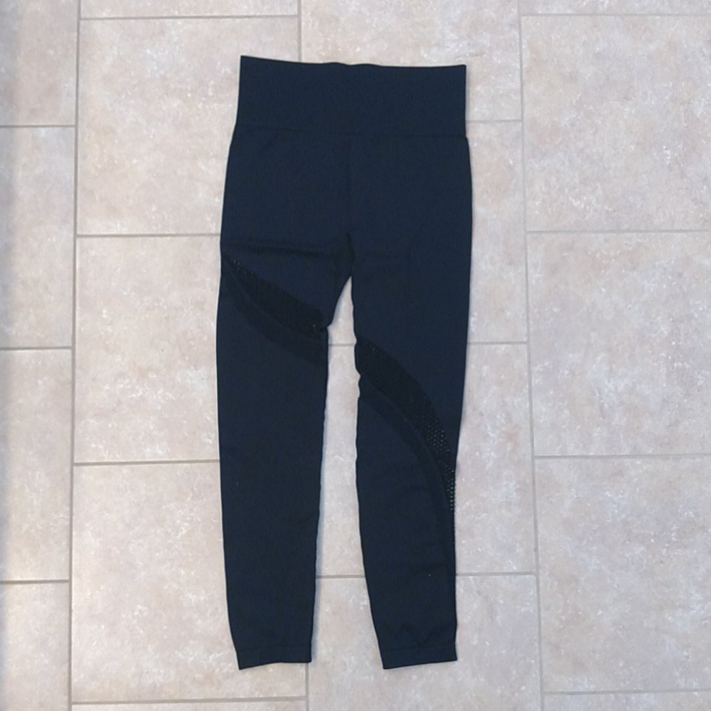 Black Angle Performance Zyia leggings